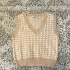 SHEIN knitted vest